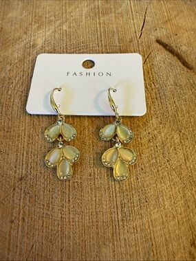 Gold-Tone Cream Teardrop Cluster Dangle Earrings